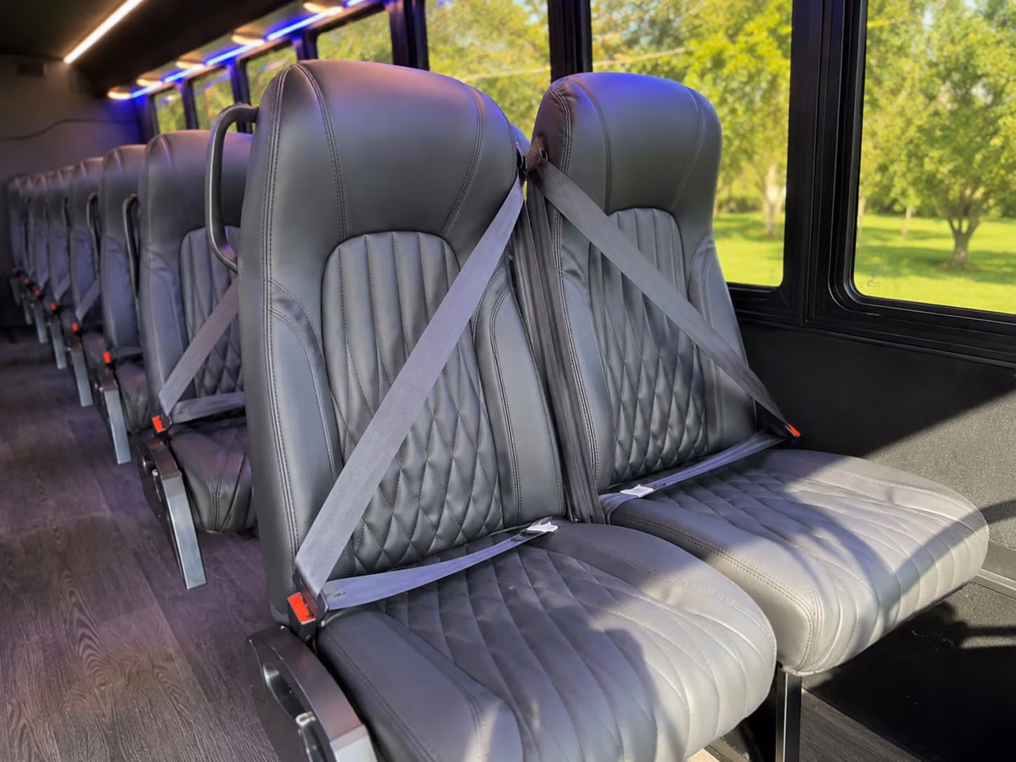 minibus rentals for broomfield rehearsal dinners and day after brunches