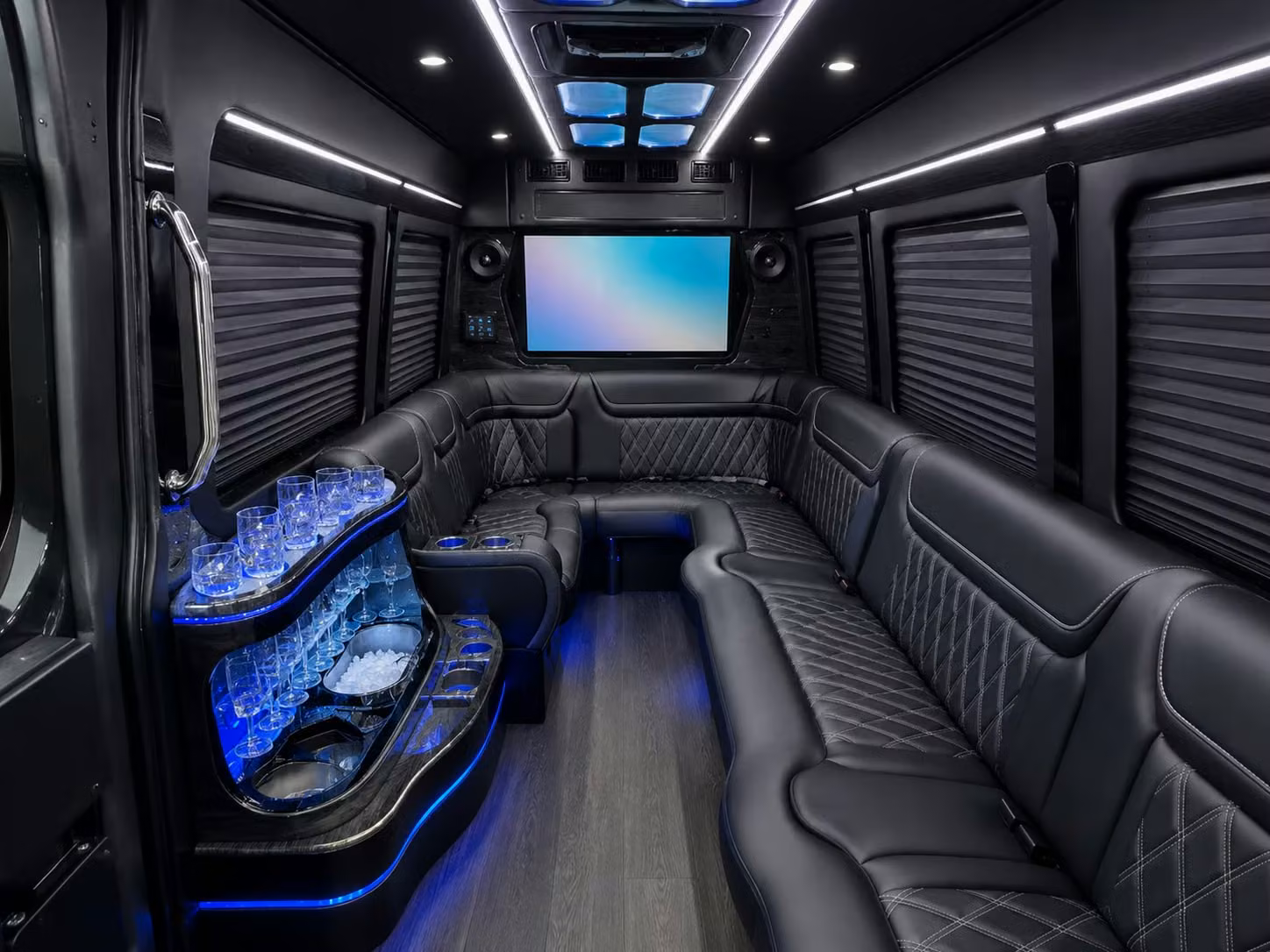post prom transportation in broomfield keeps the night going